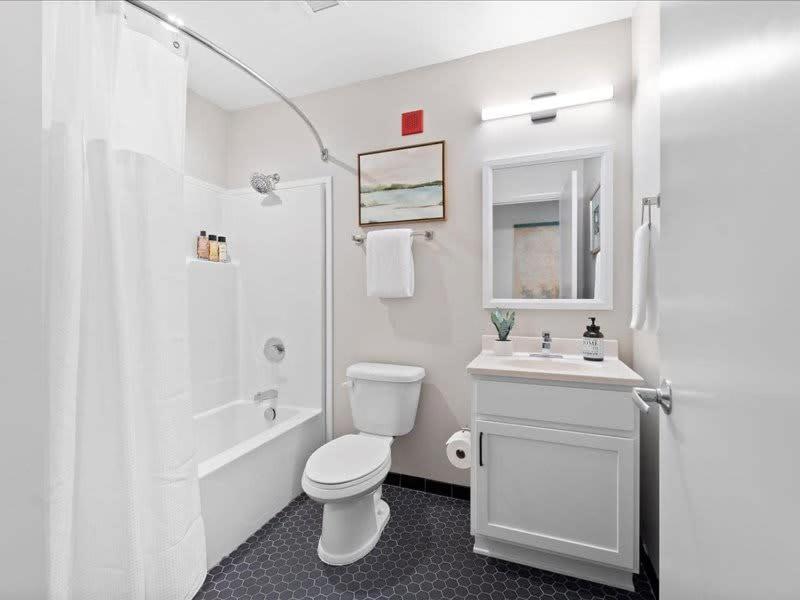Cozysuites Modern 1Br, Downtown พิตต์สเบิร์ก ภายนอก รูปภาพ
