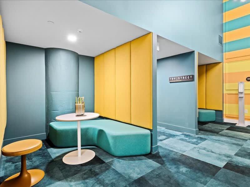 Cozysuites Modern 1Br, Downtown พิตต์สเบิร์ก ภายนอก รูปภาพ
